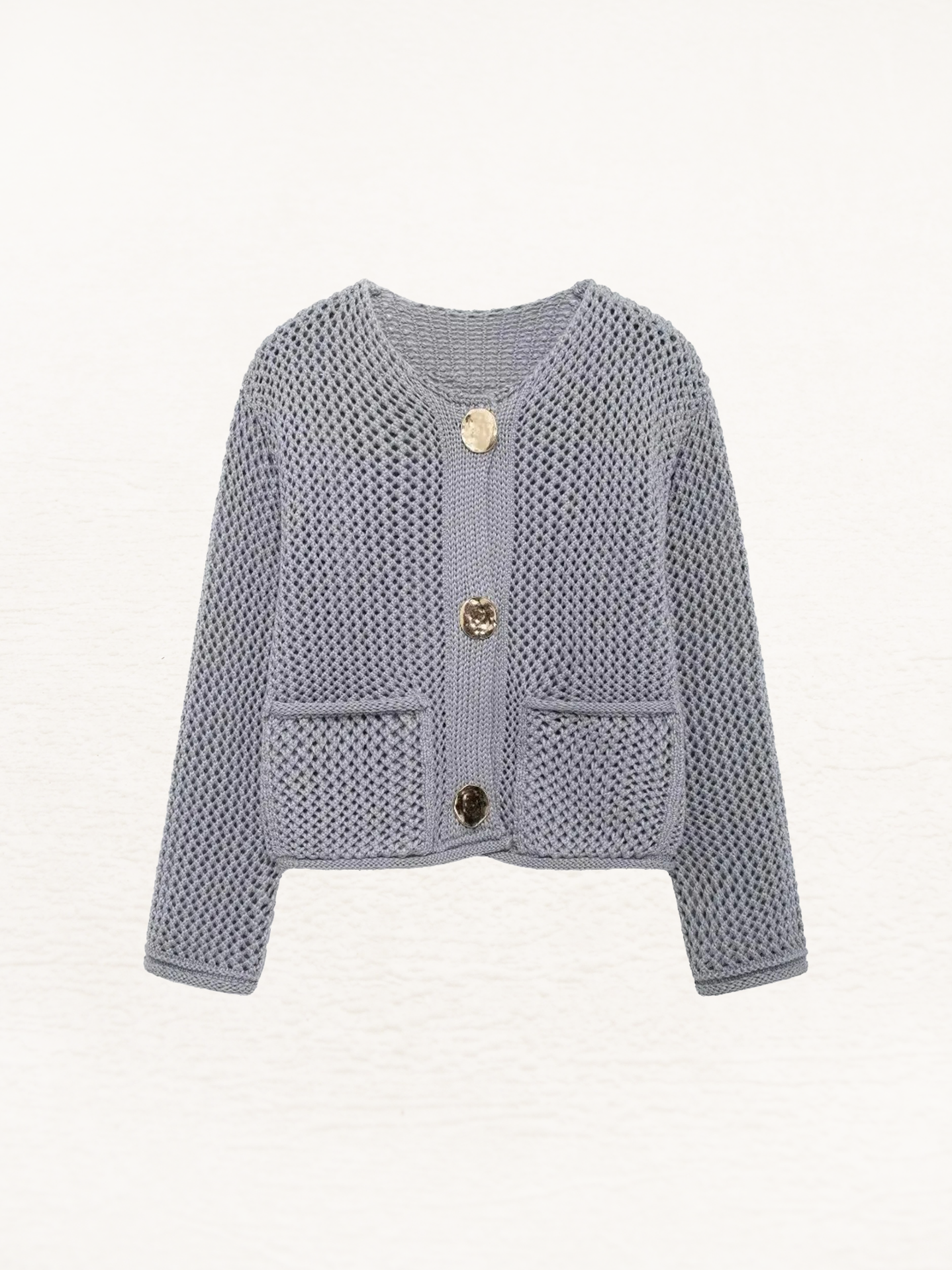Giulia – Grofgebreid Damesvest met Metallic Knopen"
Rewritten: "Giulia – Chunky Knit Women's Cardigan with Metallic Buttons